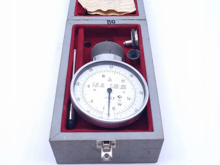Tachometr zegarowy ręczny DDR